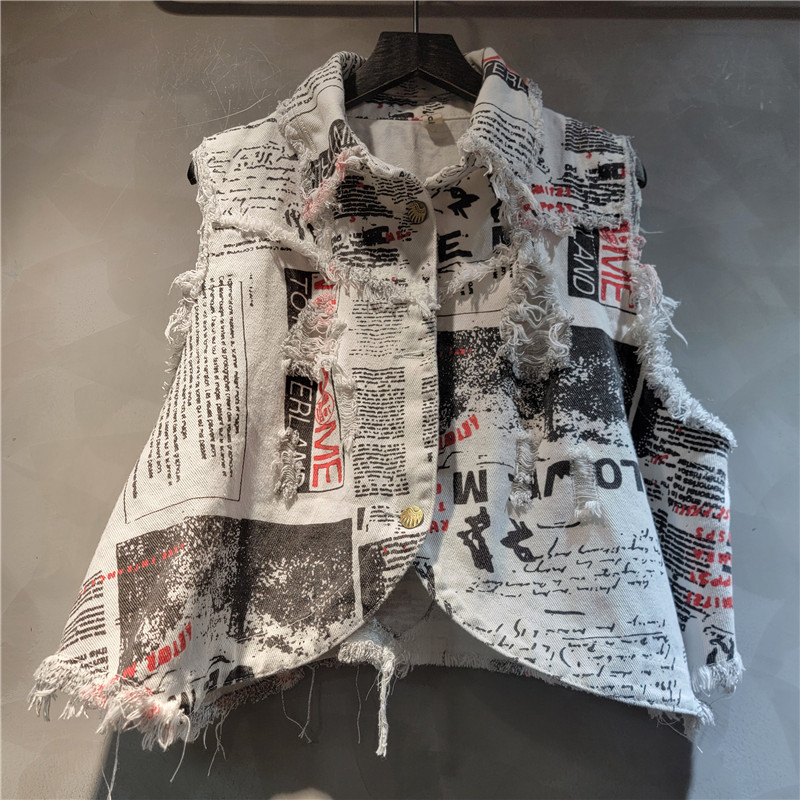Chic Women Newspapers Letters  - مراجعة Shorts Denim Frayed وسعره